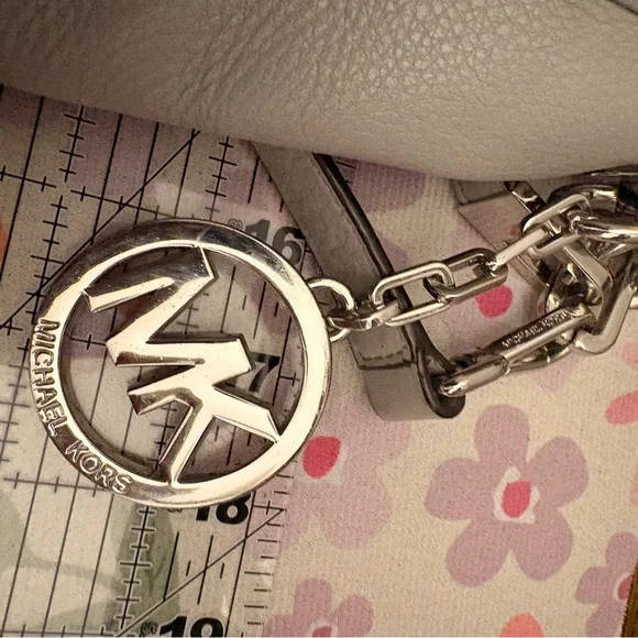 Michael Kors Light Grey Hobo Bag - Picture 4 of 7